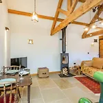 Basil's Barn Tatil Evi